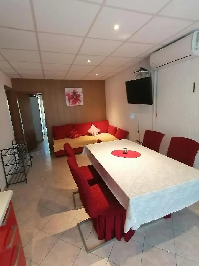 Apartments For Families With Children Lopar, Rab - 5024  Lopar