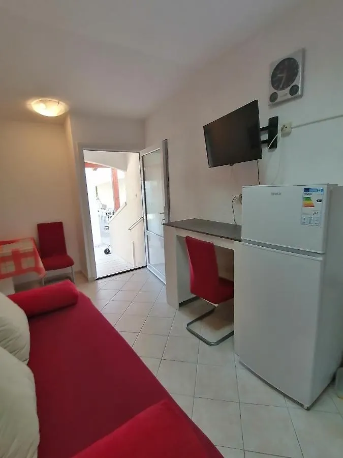 Apartments For Families With Children Lopar, Rab - 5024